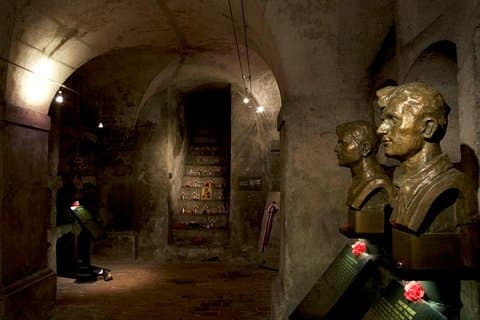 A memorial to Czech paratroopers
