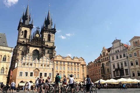 PRAGUE CLASSIC - CITY BIKE TOUR