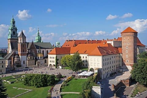1-way Prague to Cracow - private transfer - up to 7 passengers