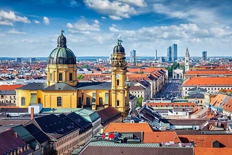 1-way Prague to Munich - private transfer - up to 7 passengers