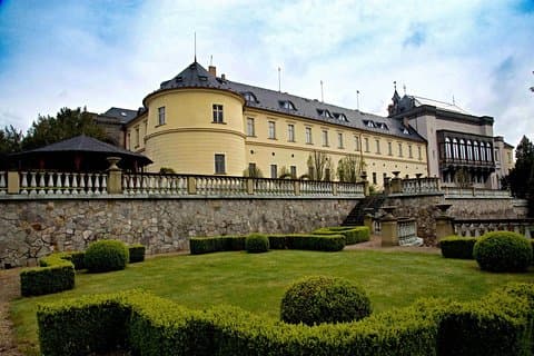 Zbiroh chateau (former Alphonse Mucha atelier)