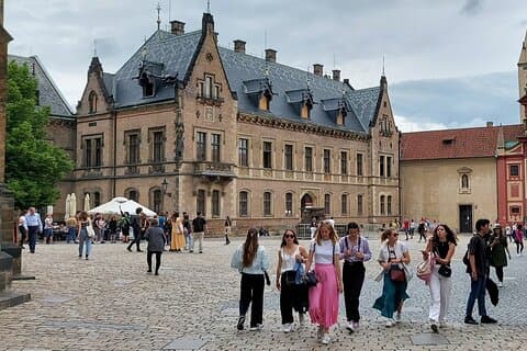 Prague Castle Private Tour: St. Vitus, Golden Lane & Royal Palace