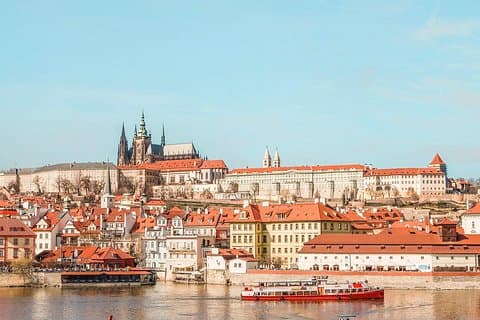 Discover the Best of Prague: Private Tour incl Best beer tasting