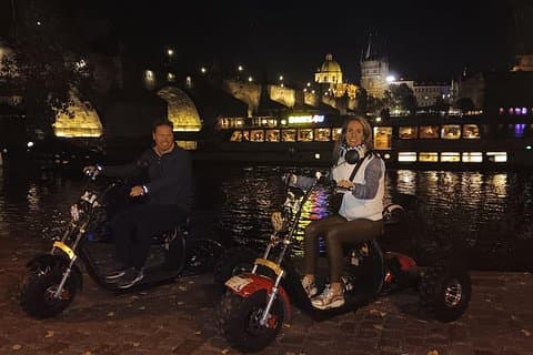 Electric Trike Night Tour in Prague - Live Guided