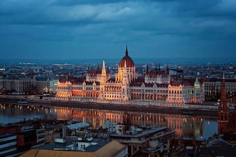 Budapest to Prague Private Transfer with Bratislava Stop