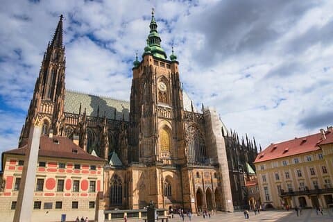 VIP Discover Prague: 3 hours Private Tour with car + holly beer