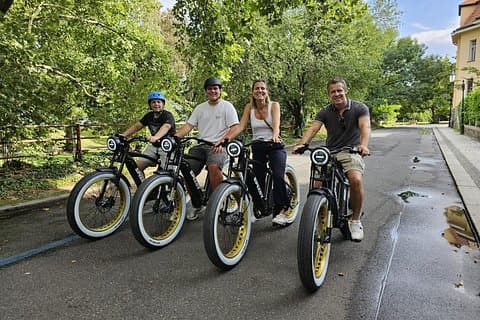 Prague on Stylish Retro styled E-Bike - Viewpoints & Sightseeing