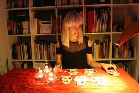 Prague Fortunetelling Workshop and Witch Shop Visit