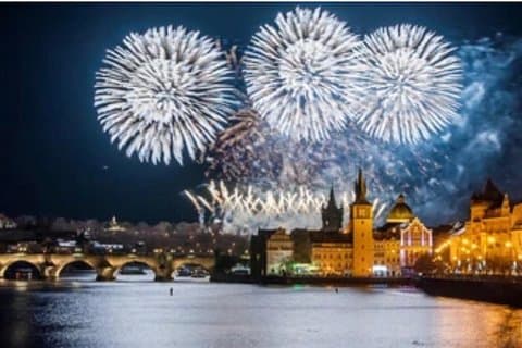 New Year's Eve Pub Crawl in Prague, end at KarLovy Lazne
