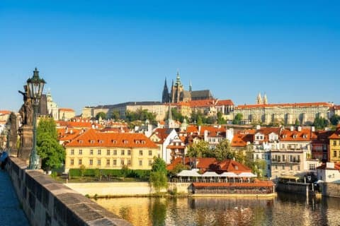 Prague Grand 2,5 hour + 2 hour exterior walking tour