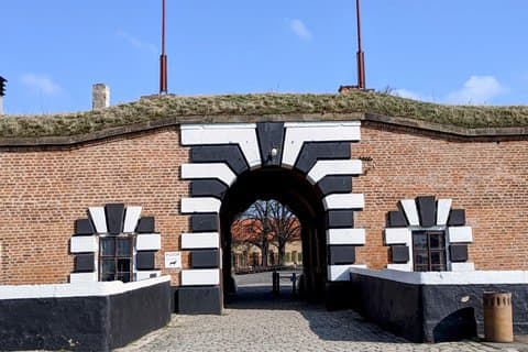 Private Terezín Ghetto Tour from Prague with Local Expert