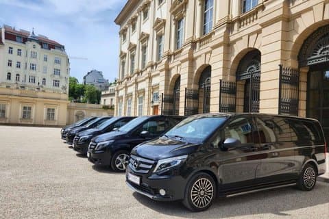 Prague to Munich Private Transfer via Karlštejn, Pilsen & Dachau