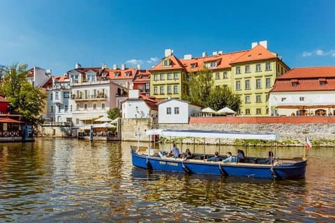 Prague Sightseeing Boat Cruise to Devil Channel