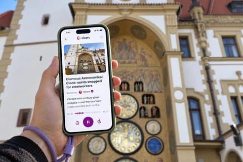 Olomouc Walking Tour: Astronomical Clock with Audio & Quiz