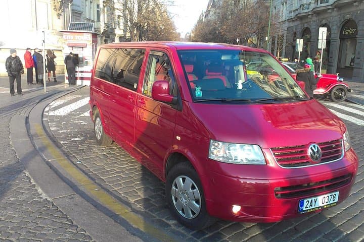 Private Transfer to Budapest from Prague