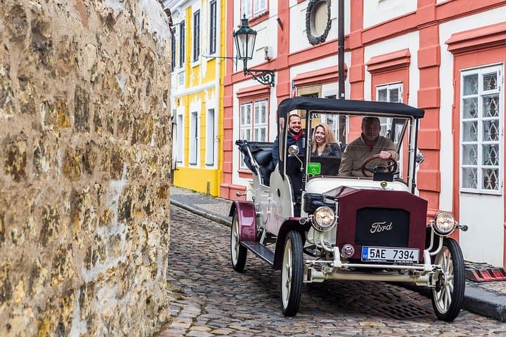 Explore Prague in our cars