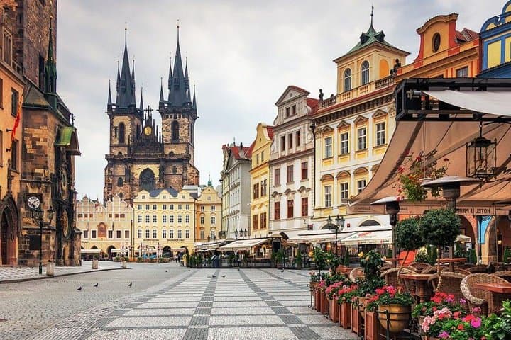 Private walking tour and Boat cruise Best of Prague