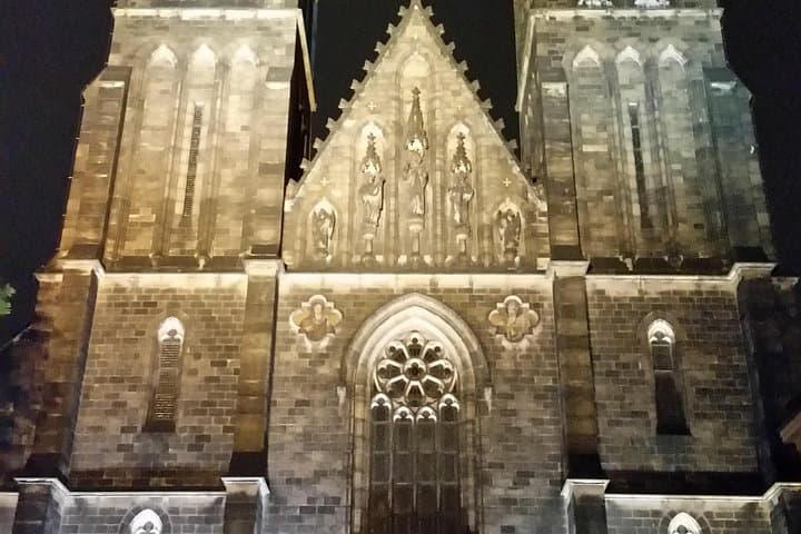 Small-Group Prague Castle and Interiors Walking Tour