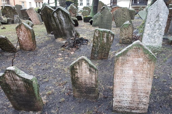 Centuries old graves keep moving people's hearts