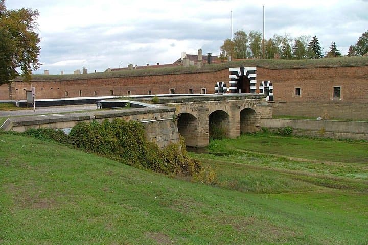 Private Tour: Terezin Half-Day Tour from Prague
