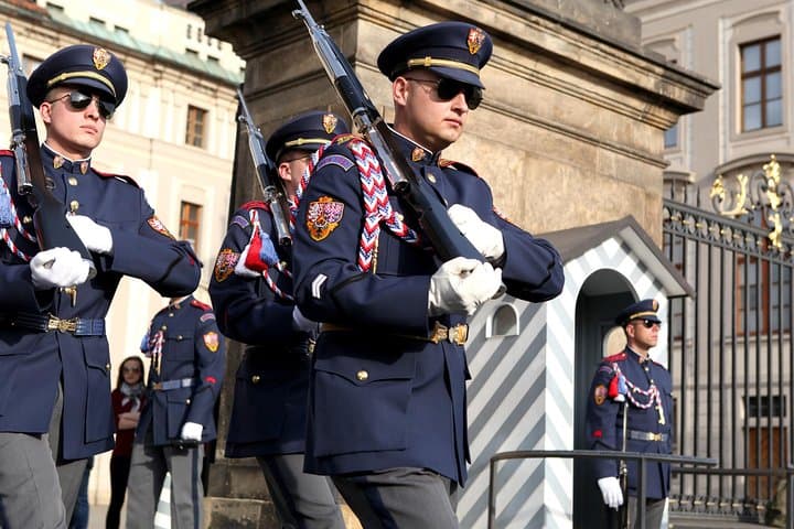 Private Prague Castle and Castle District Tour
