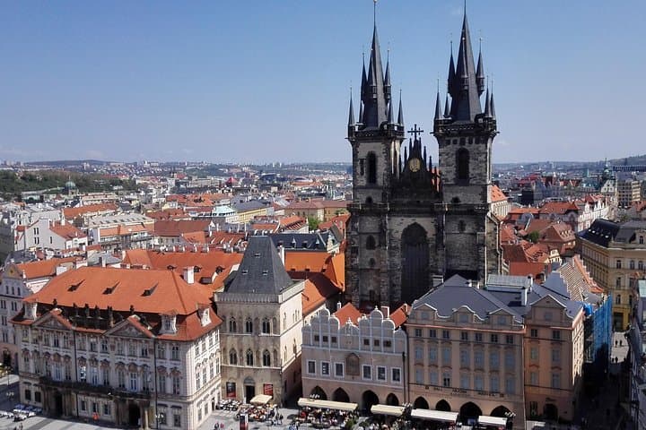 Prague Old Town Tour with a Classical Concert