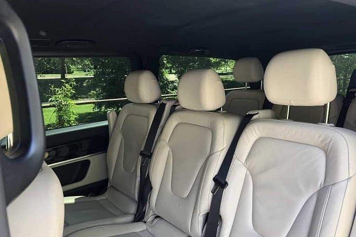 Premium transfer Budapest-Prague