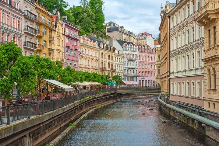 Karlovy Vary Full Day Tour from Prague