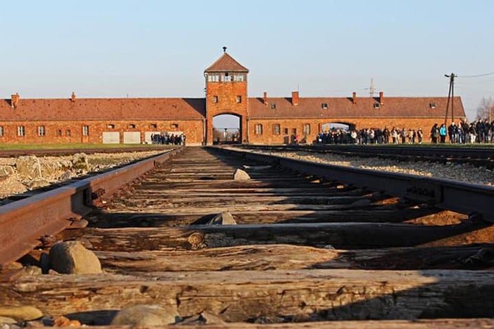 Private Tour to Auschwitz from Prague