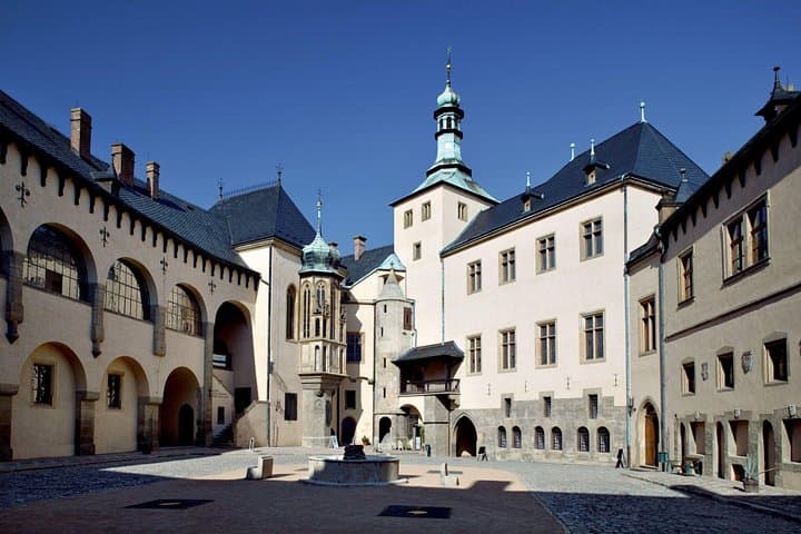 Kutná Hora UNESCO Tour with Bone Church Admissions