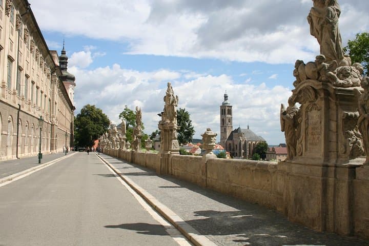 Half Day Trip to Kutna Hora,Bone Church and Free Time from Prague