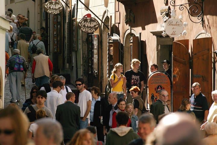 Cesky Krumlov - walking ©CzechTourism