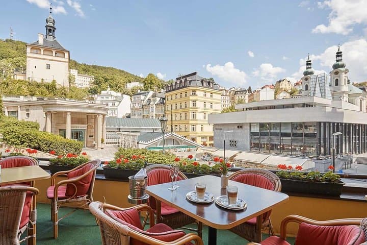 Small group Karlovy Vary and Krusovice Brewery tour