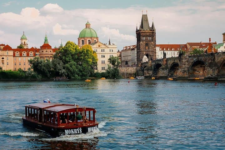 Prague Famous City Landmarks PhotoWalks Tour