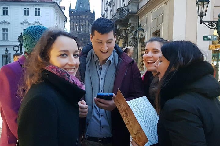 Private city discovery tour - A Historical Treasure Hunt