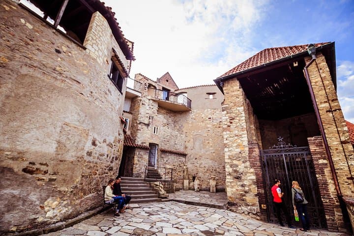 Prague Castle: Brief Introduction & Entrance Ticket