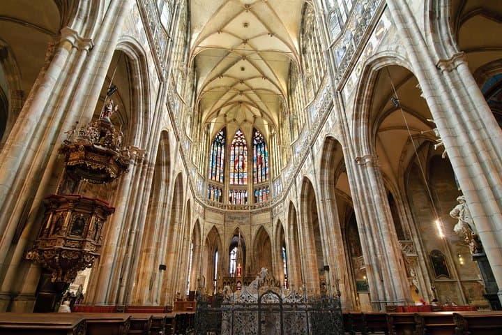 Prague Castle: Brief Introduction & Entrance Ticket