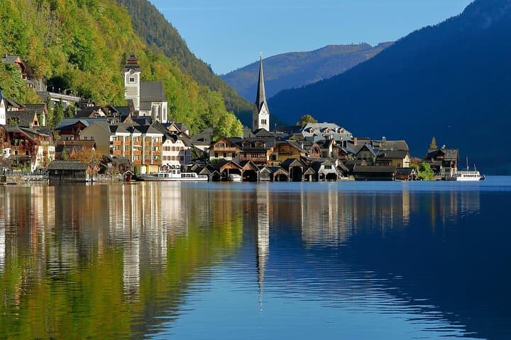 Cesky Krumlov to Hallstatt Private Transfer with Sightseeing