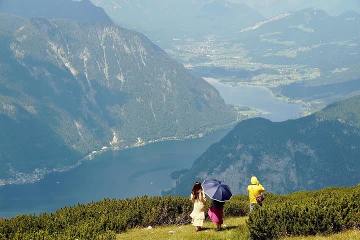 Private One-way Tour from Prague to Salzburg-2h Stop in Hallstatt
