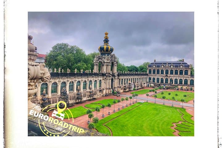 Private transfer from Prague to Budapest