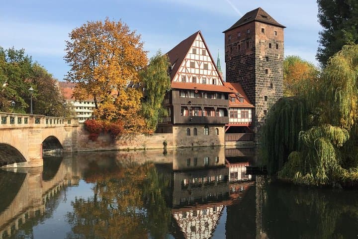 Private Transfer from Prague to Nuremberg with 2h of Sightseeing