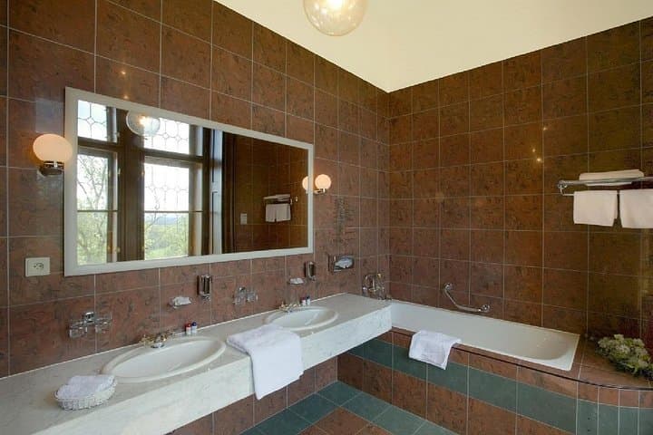 Hotel in Hluboka