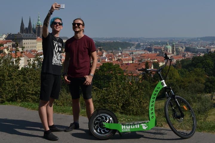 3 Hours Magnificent Tour by E-scooter Hugobike