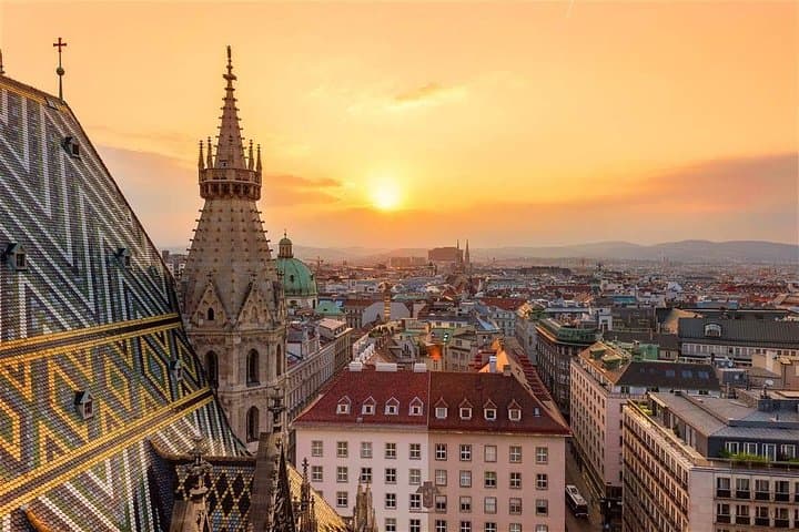 Scenic Private Transfer from Prague to Vienna or Vienna to Prague