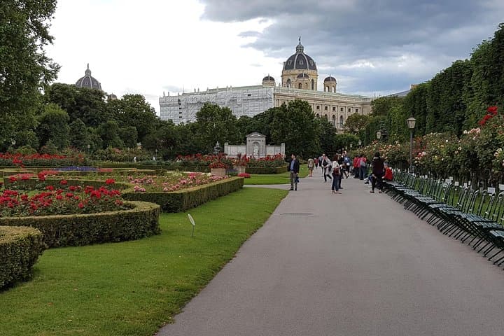 Scenic Private Transfer from Prague to Vienna or Vienna to Prague