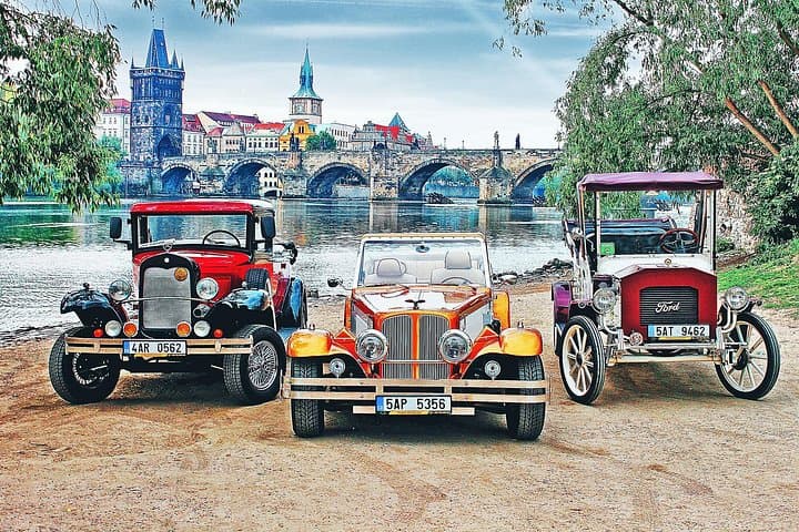 Vintage car tour to Terezín concentration camp