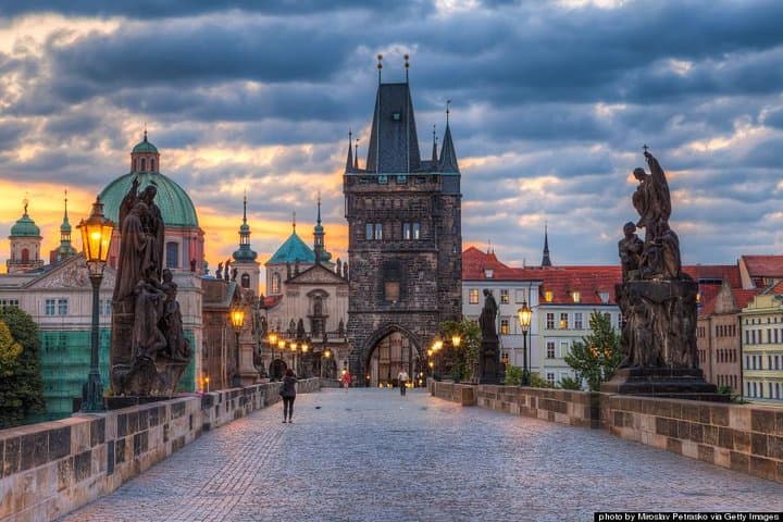 Pedestrian tour of Prague in Spanish