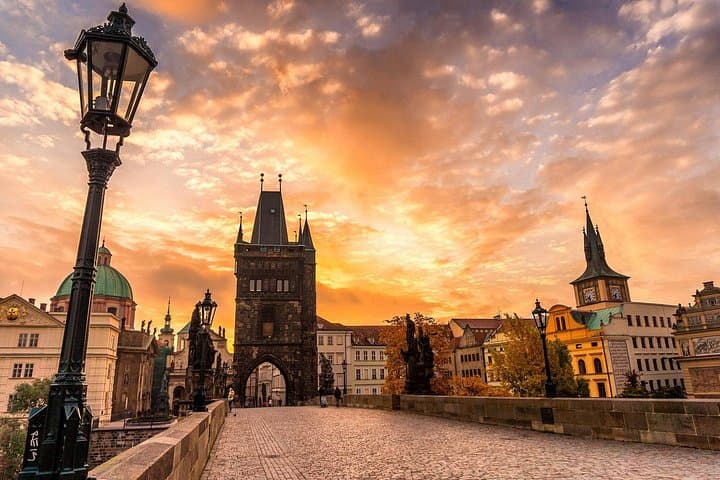 Private 4-hour City Tour of Prague with driver and official guide