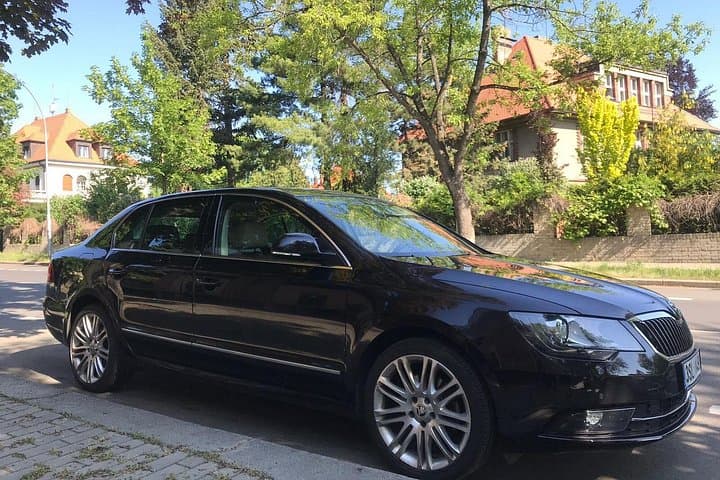 Private Prague Airport Arrival Transfer