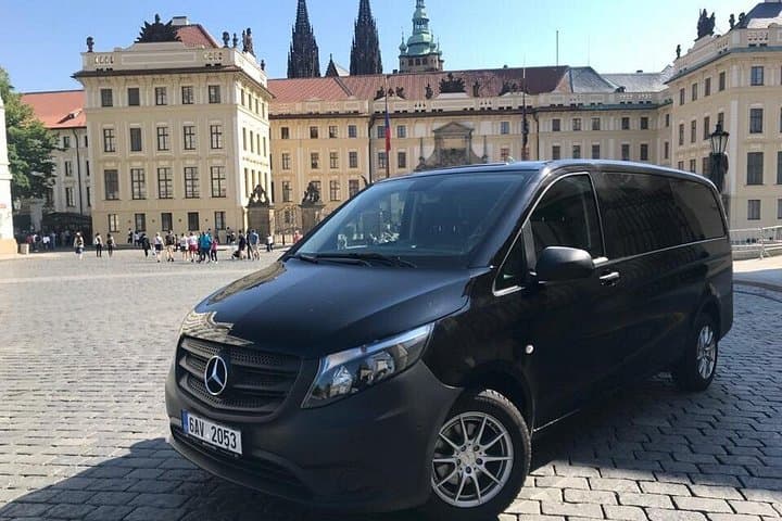 Private Prague Airport Arrival Transfer